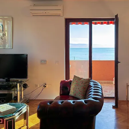 Апартаменты 2 Bedroom Gorgeous In