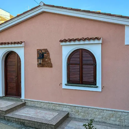2 Bedroom Gorgeous In Апартаменты Opric